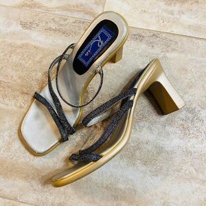 Ria vintage 90s shimmery glitter straps chunky block high heels pumps shoes